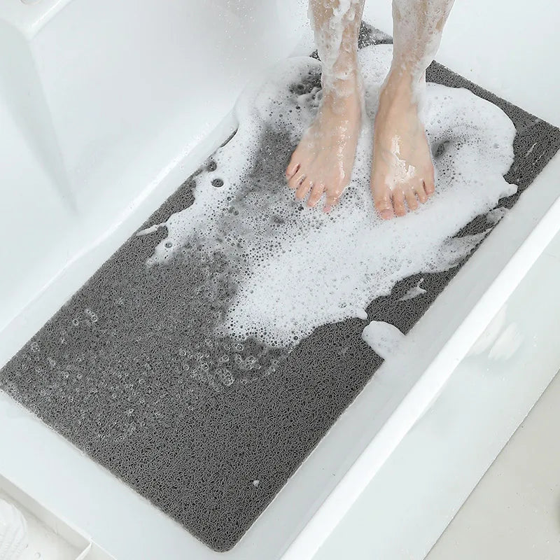 tapis bain gris microfibre antidérapant séchage rapide moderne texture granulée salle bain