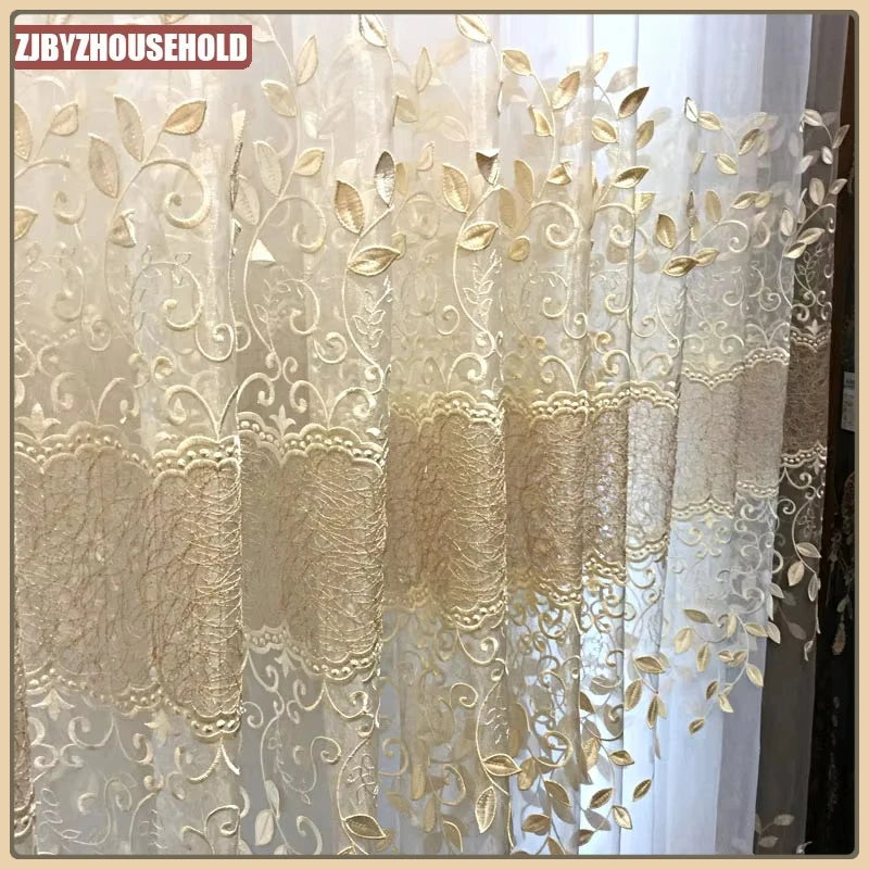 rideau brodé feuilles dorées fond beige translucide classique français géométrique polyester