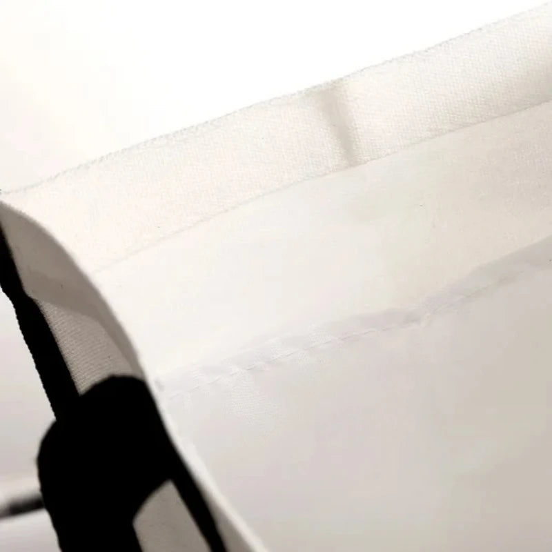 sac main toile blanc noir personnalisable logo respectueux environnement multifonctionnel moderne minimaliste poignées détachables