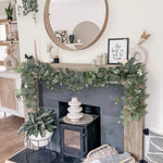 guirlande eucalyptus feuilles fleurs blanches deco mariage exterieur vert blanc boheme rustic