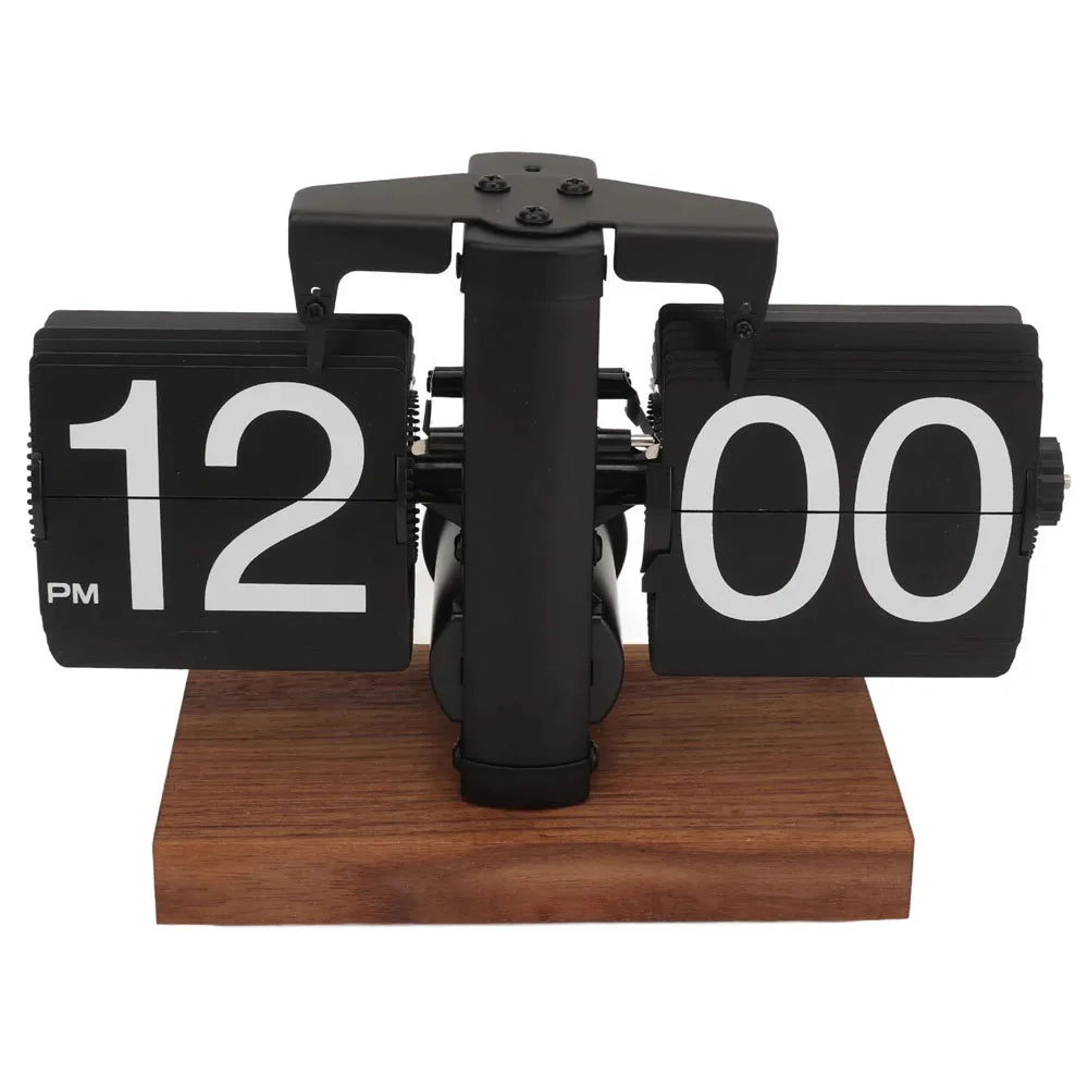horloge flip numérique carrée vintage chiffres blancs fond noir base bois