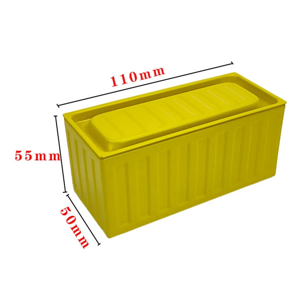 boîte rangement classique conteneur métal rectangle couleurs noir rouge bleu violet jaune rayures horizontales