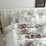ensemble literie floral romantique blanc rose vert dentelle volants pièces