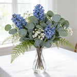 bouquet artificiel feuilles eucalyptus petites fleurs blanches vert blanc naturel minimaliste extérieur mariage halloween