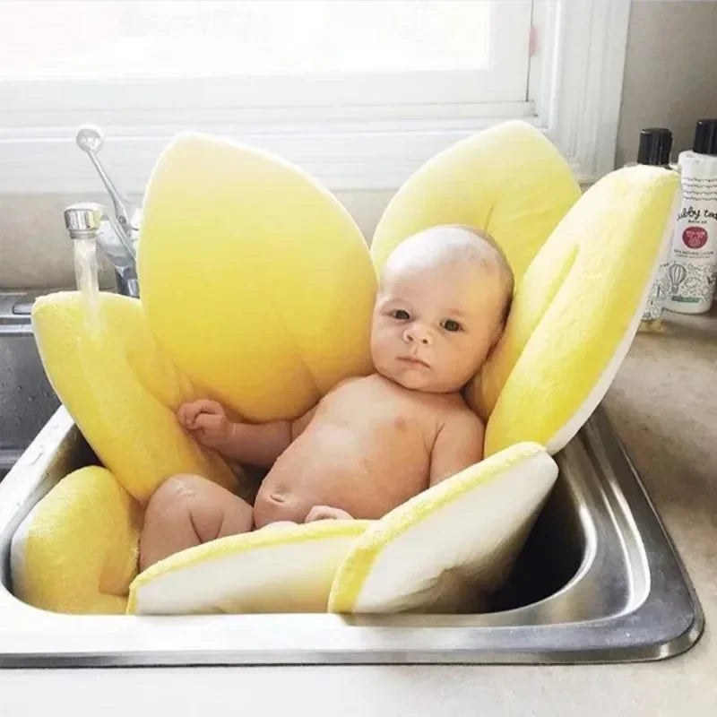 coussin bain fleur doux bébé jaune vert rose marron antislip sécurité baignoire 36 mois