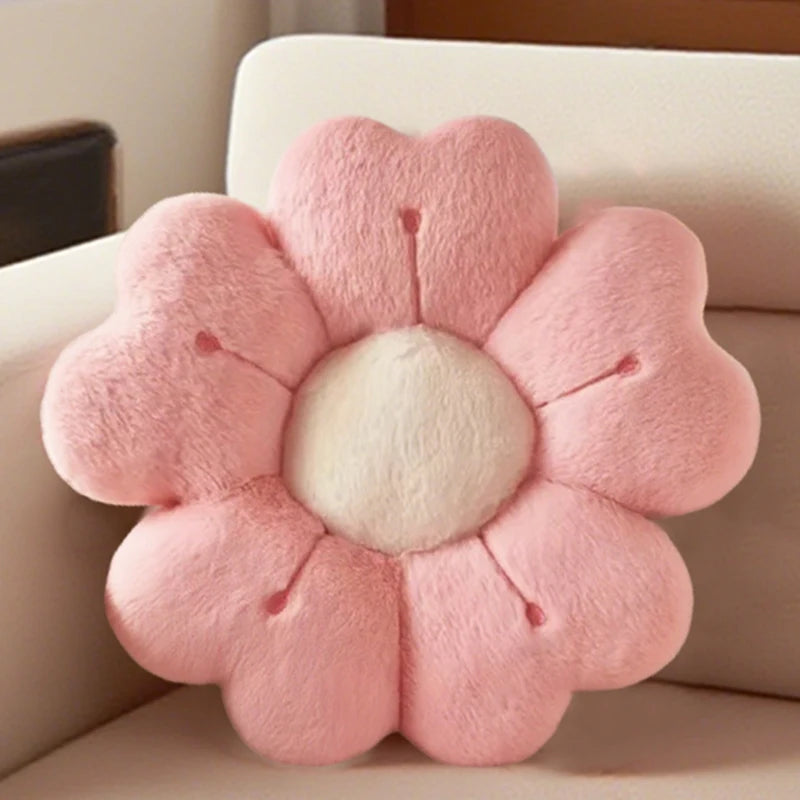 coussin décoratif fleurs stylisées peluche douce rose clair blanc moderne