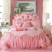 ensemble literie rose brodees motifs floraux dentelle volants romantique chambre coucher