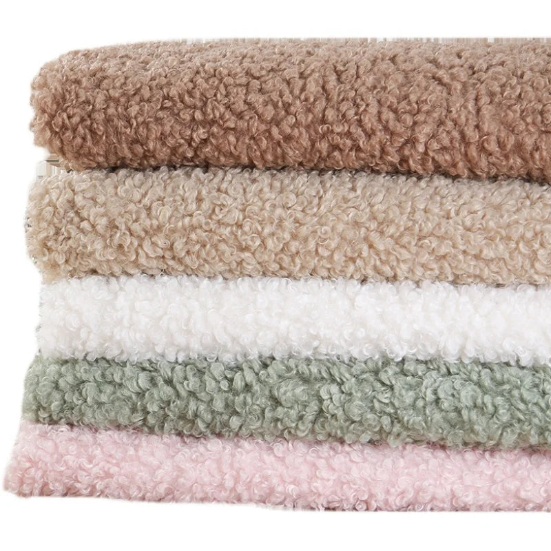 tissu bouclé imitation laine peluche beige bleu rose vert blanc poupée bricolage diy