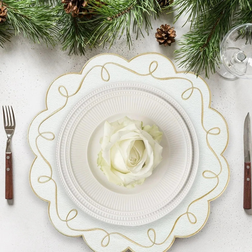 assiettes table classiques blanc rose pâle motif floral bordure décorative respectueux environnement 38x38cm