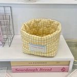 panier rangement rose clair bleu clair jaune clair marron clair carreaux blancs minimaliste imperméable
