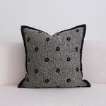 housse coussin polyester motif fleurs noir fond gris nordic contemporain adhésif décoration maison voiture