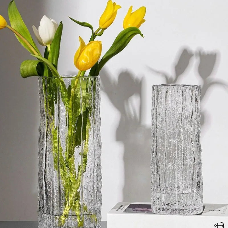 Vase verre moderne noir fumé aspect écorce semi transparent organique chambre salon