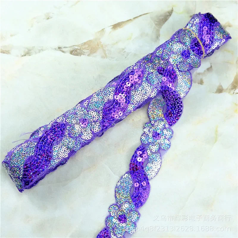 ruban décoratif dentelle sequins fleurs 4cm bleu vert rouge rose or argent partie