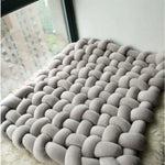 tapis jeu coton blanc rose motif géométrique moderne doux bébé