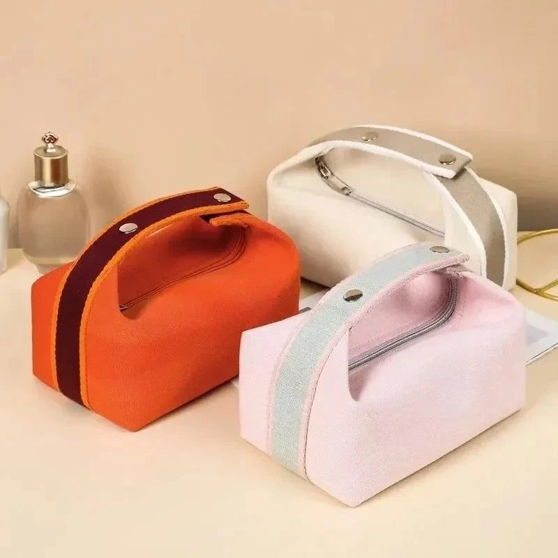 sac cosmétique toile orange blanc rose bleu marine velours voyage zippé poignée amovible moderne