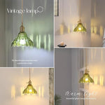 Lampe mur verte striée finition dorée vintage interrupteur on off