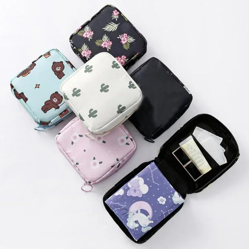 pochettes cosmétiques voyage blanches modernes cactus triangles licornes coeurs opaques