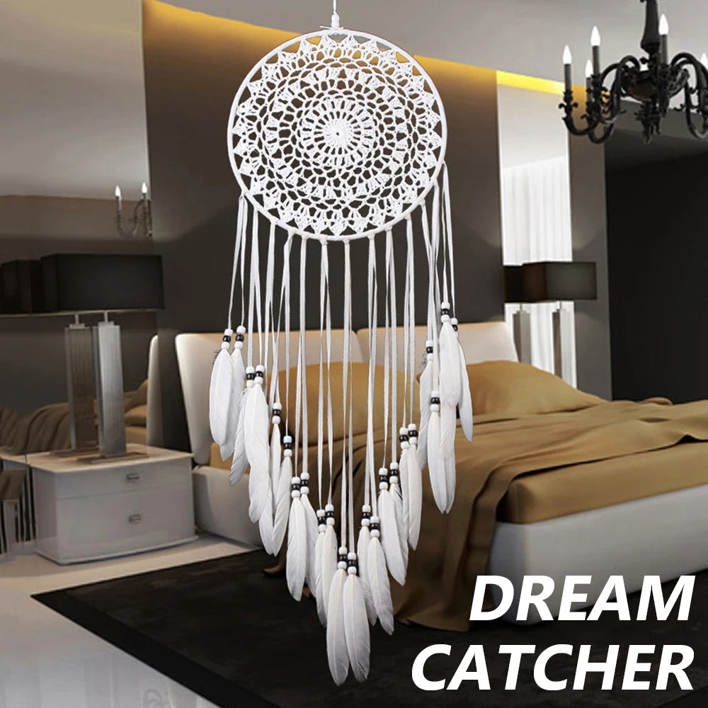 décoration bohème attrape rêves tissage ajouré plumes blanches guirlande suspendue chambre enfant ethnique