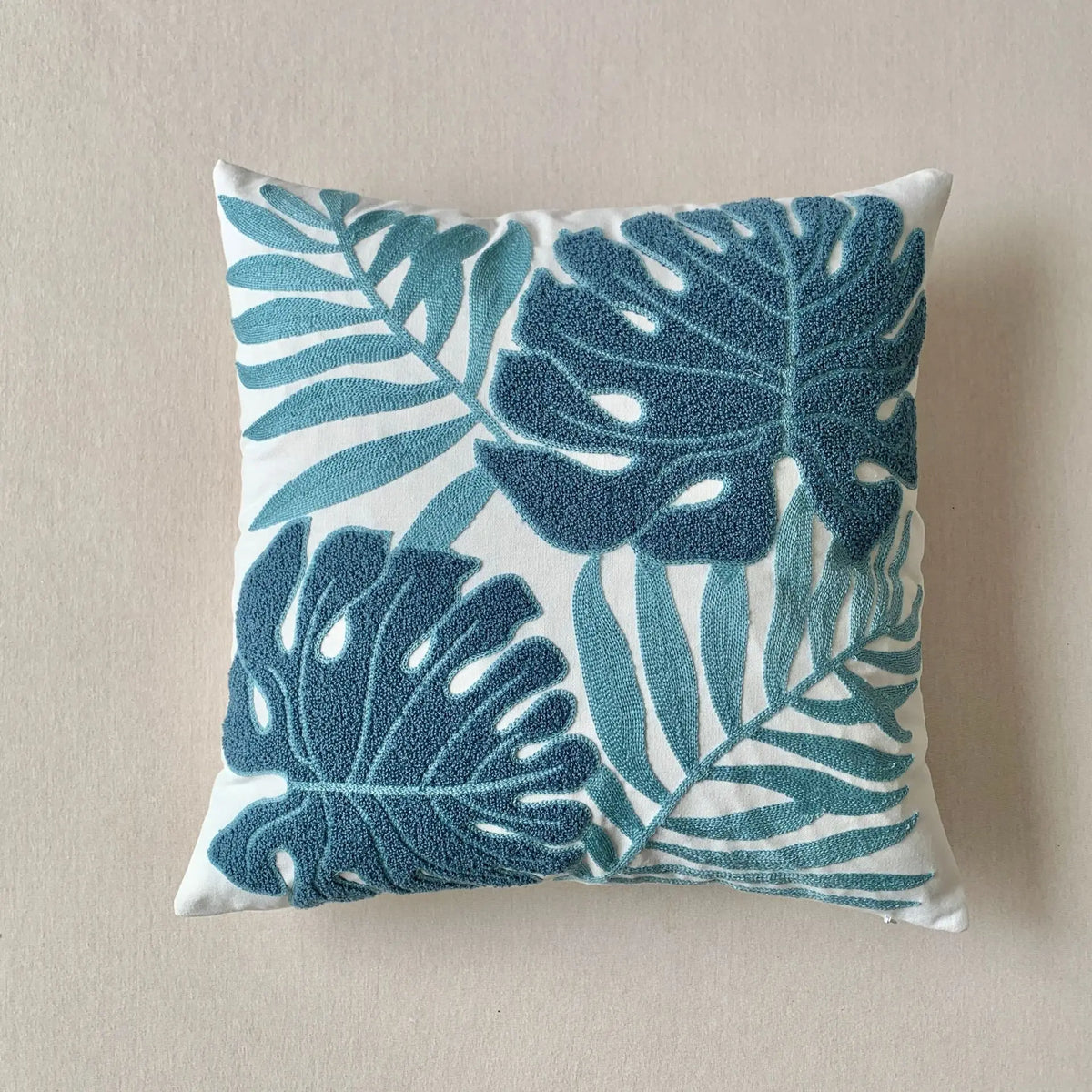 coussin carré moderne motif feuilles tropicales brodé polyester 45x45cm décoration maison voiture