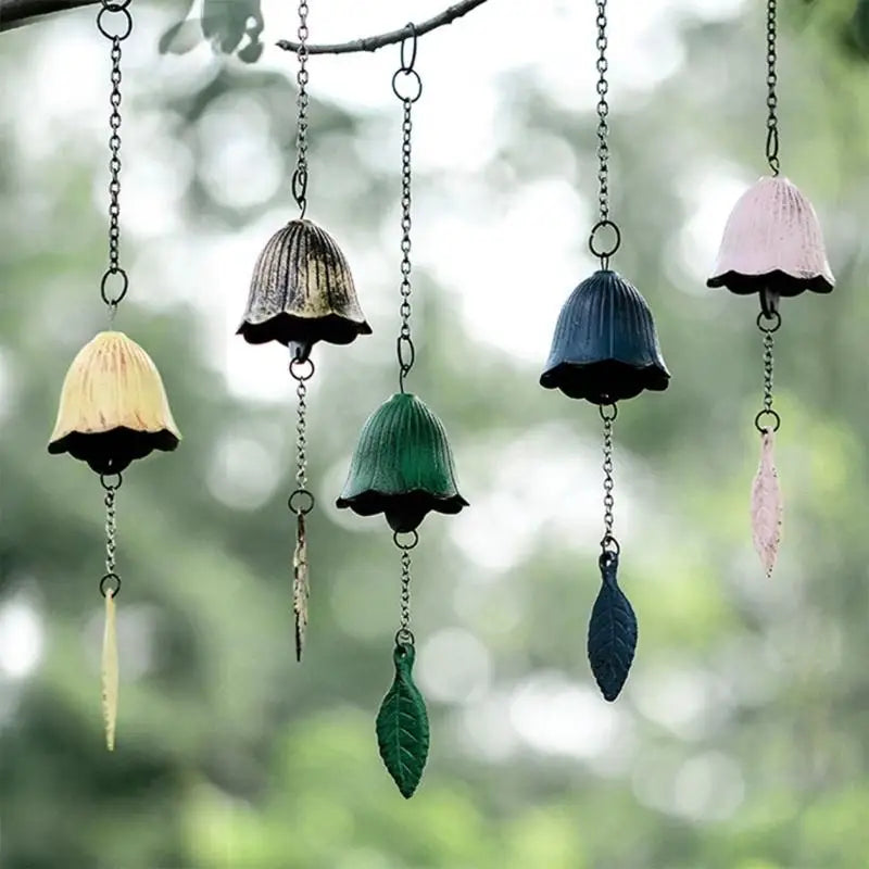 cloches decoratives feuilles relief vert jaune bleu rose vintage anneau metallique porte decorationextérieur