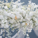 arche décorative mariage fleurs artificielles roses blanches classique romantiqueextérieur usage décoration maison