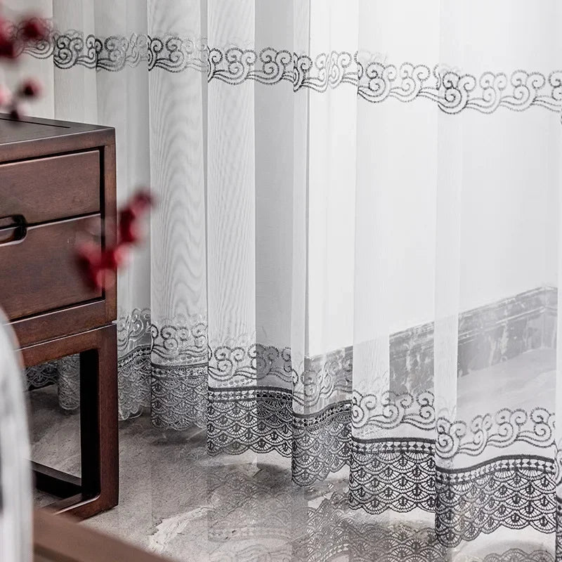 rideau blanc brodé transparent classique maison français moderne
