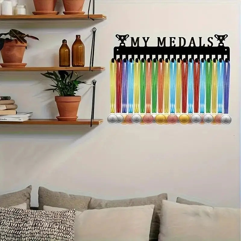 support mural médailles lettres my medals symboles trophées vis noir blanc moderne