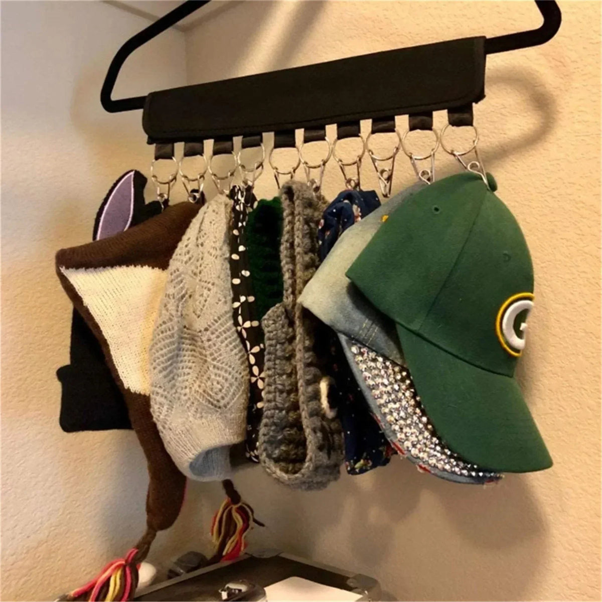 organisateur porte chapeaux accessoires écharpes bonnets noir argenté utilitaire rangement