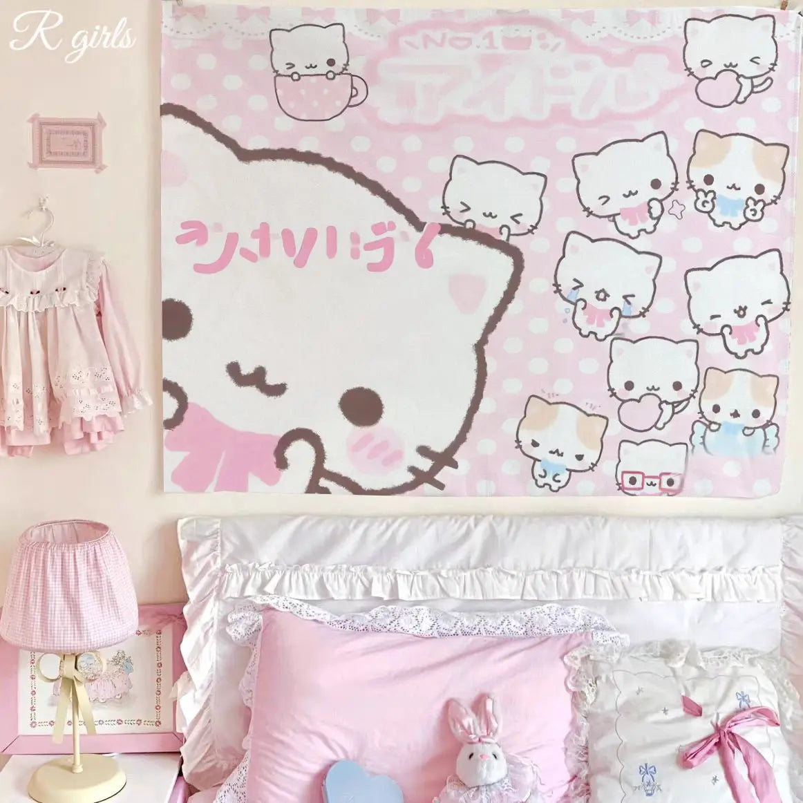 tapisserie murale moderne kawaii chats mignons rose blanche noire 130x150cm