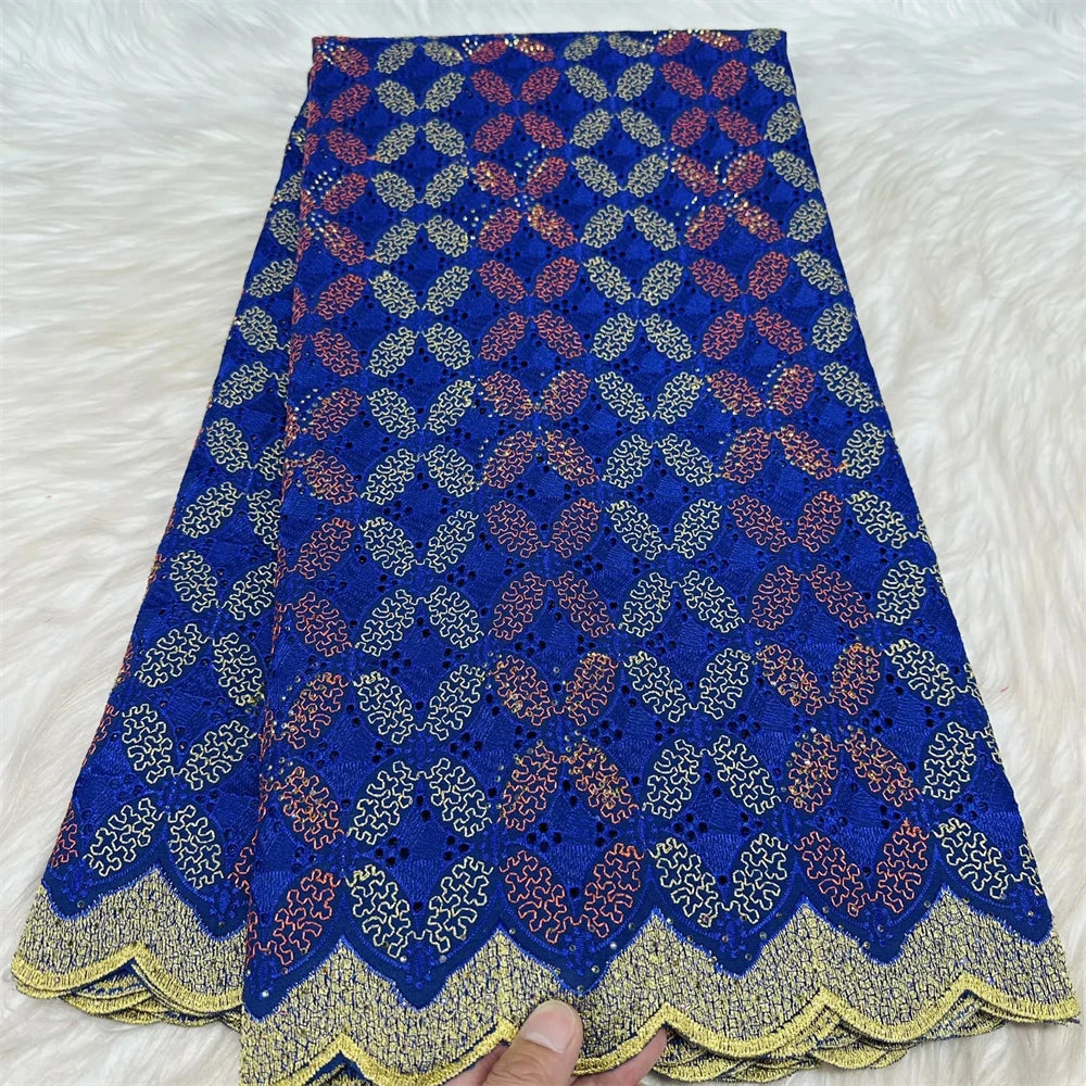 tissu brodé coton blanc doré noir vert bleu rose marron motif géométrique résistance déchirure