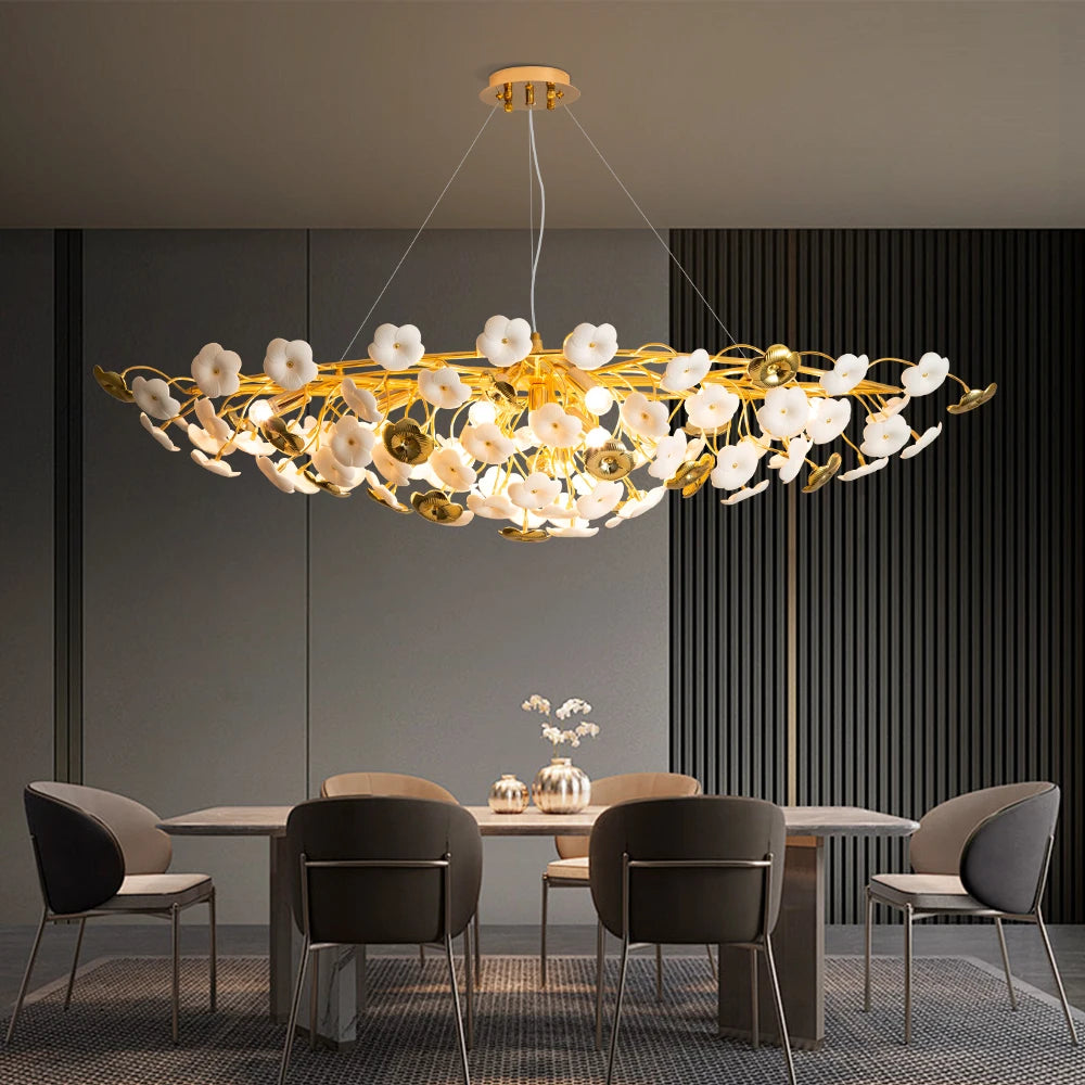 Suspension lumineuse contemporaine dorée fleurs stylisées salon chambre d'hôtel led sources lumière