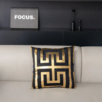 coussins décoratifs contemporains blanc doré motif abstrait non toxique respectueux environnement polyester opacité fixés
