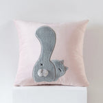 coussin gris clair motif lapin blanc mignon fermeture glissière ultra doux polyester coton jacquard