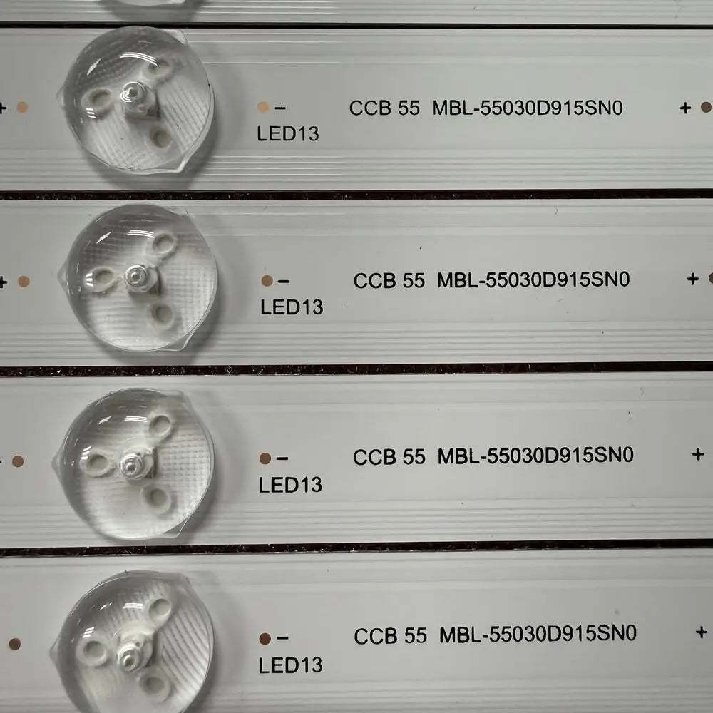 bande led argentée modernes connecteurs ccb55 salon technologie fixations éclairage durable
