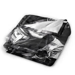 couverture noire blanche personnages détails texturés polyester portable hiver utilisation voyage camping hospitalière moderne