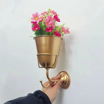 support mural pot fleurs crochet or argenté aspect vieilli vintage fixations rondes fleurs artificielles