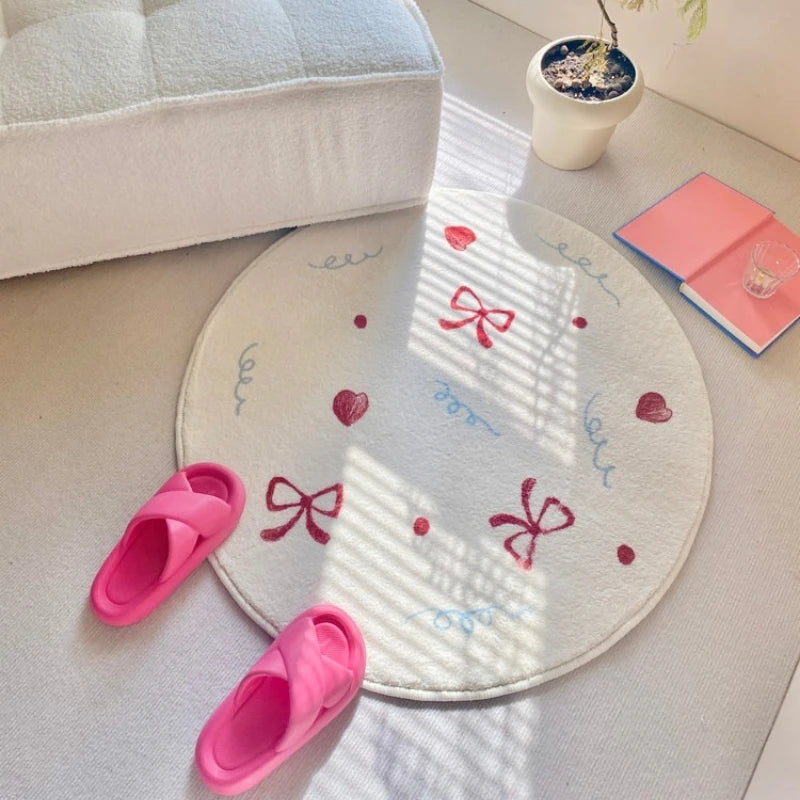 tapis rond blanc rose rouge bleu motif coeurs rubans lignes ondulées floral chambre salon