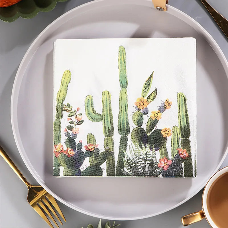 serviettes papier décoratives cactus fleurs vert orange rose violet assiette blanche couverts dorés painDecorationVégétaleardoiseManchesBois