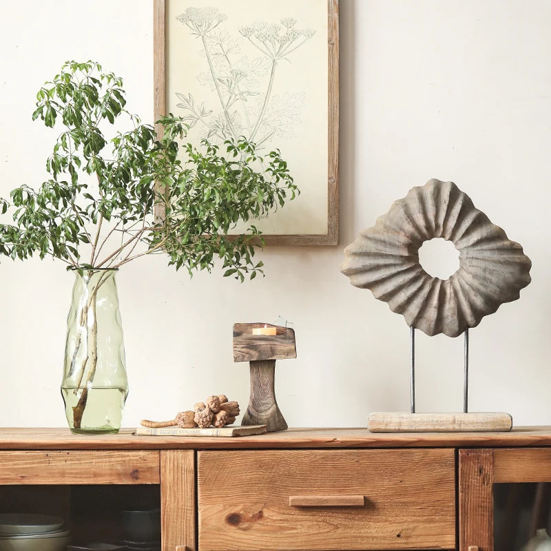 Sculpture bois rustique artisanale gris clair rayures horizontales tringles métalliques vintage entrée decoration