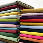 serviettes tissu velours polyester résistance abrasion couleurs unies moderne noir marron rose blanc vert