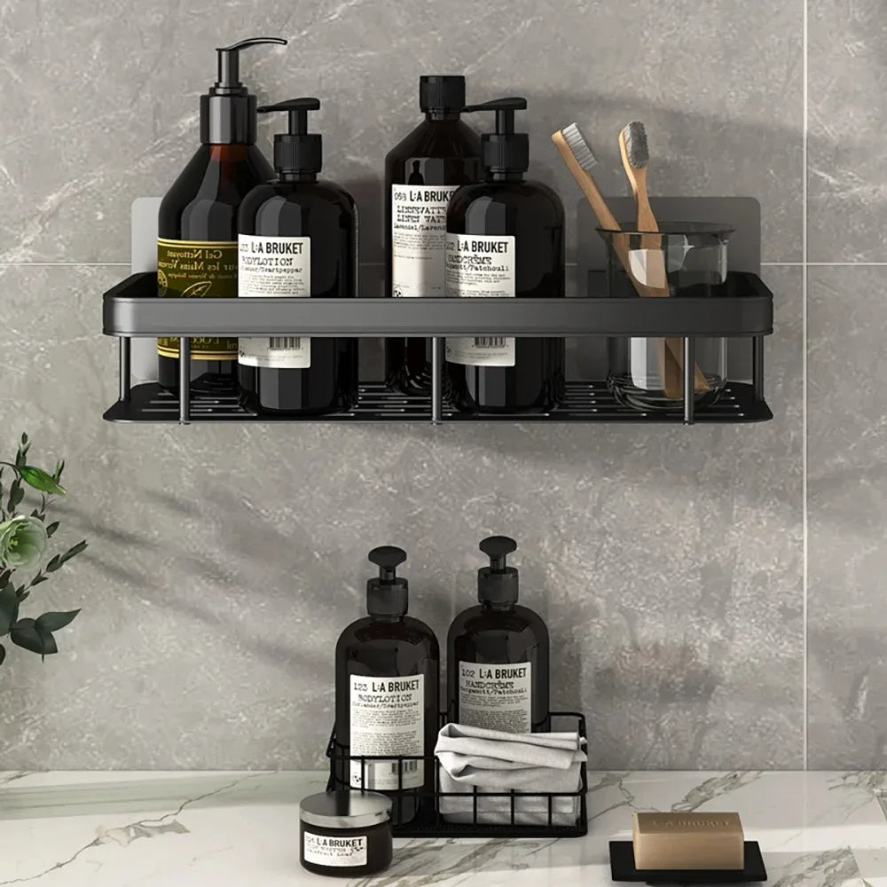 rangements étagères salle bain adhésives modernes noires grille rangement cosmétiques accessoires toiletttes