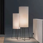 lampe sol moderne led blanc texture rugueuse interrupteur bouton éclairage ambiance chambre salon