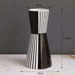 vase céramique rayures noires blanches moderne décoration intérieure arrangement fleurs artificielles minimaliste