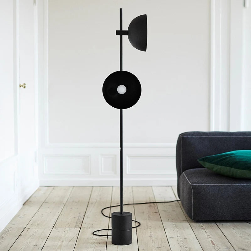 lampe sol noire moderne minimaliste deux sources lumineuses interrupteur tactile métal