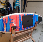 tapis antidérapant autoadhésif découpable surf paddleboard motifs abstraits diamantés blanc noir bleu