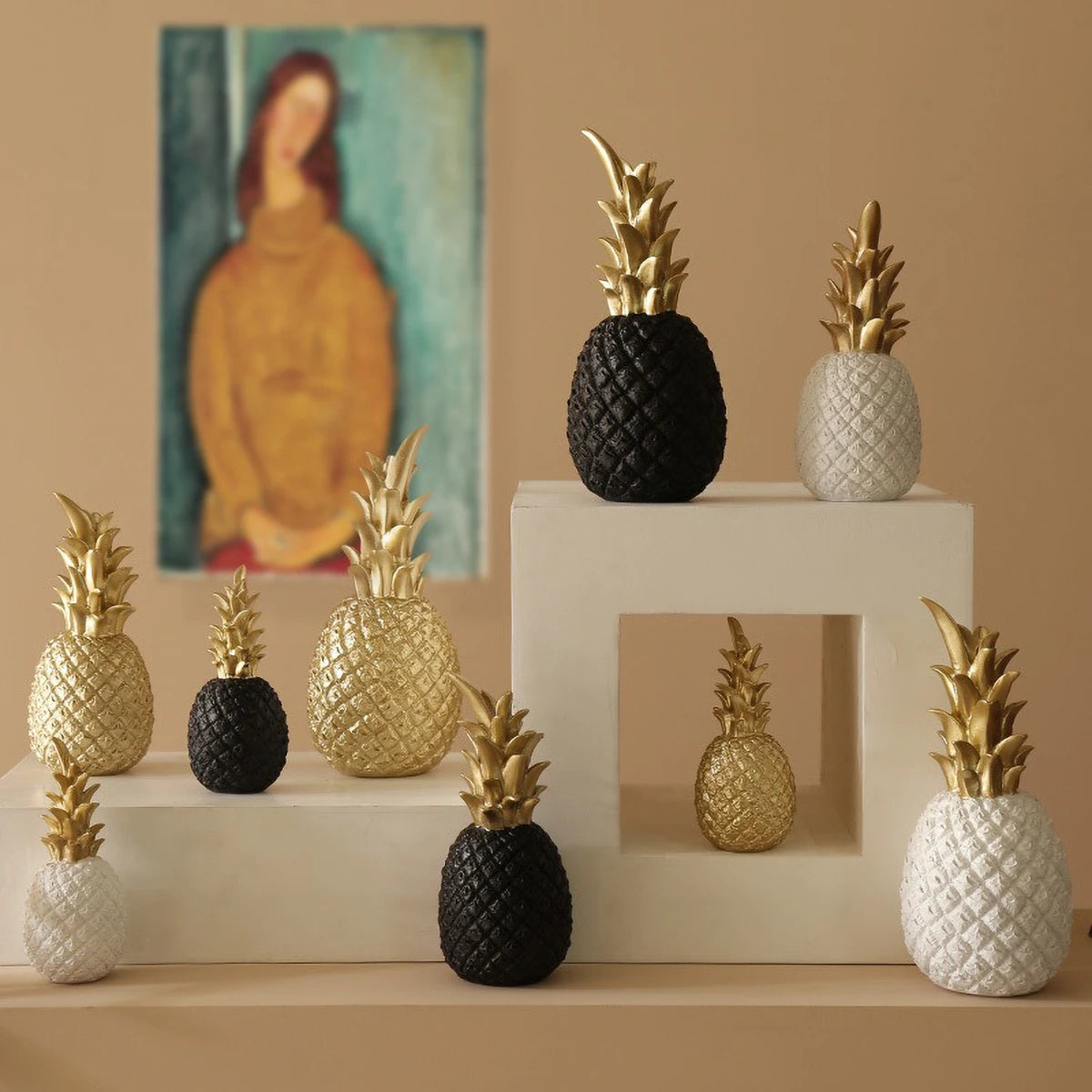 ananas decoratif ornement moderne resine dorée deco salon photo creative minimaliste triangles or blanc