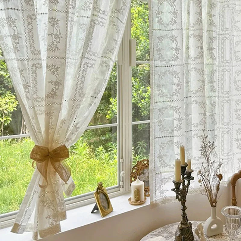 rideau blanc brodé fleurs classique transparent ruban décoratif maison