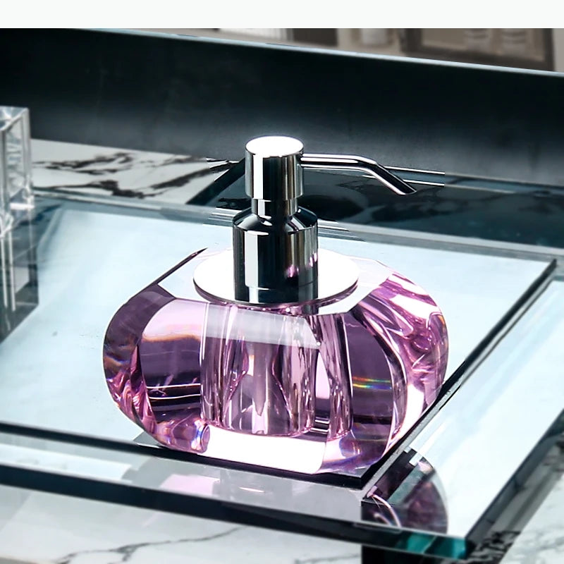 distributeur savon liquide transparent violet vert jaune bleu effet irisé moderne minimaliste pompe