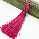 pompons polyester 15cm couleur beige rouge jaune bleu clair rose bleu marine décoratif vêtement