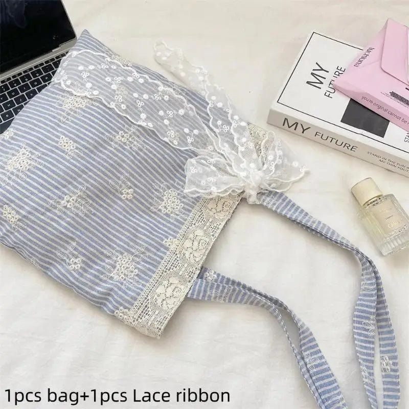 sac main chic gris clair rayures horizontales dentelle blanche poignées détachables polyester féminin